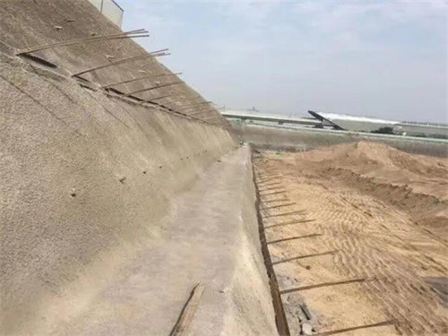 克山河道边坡加固